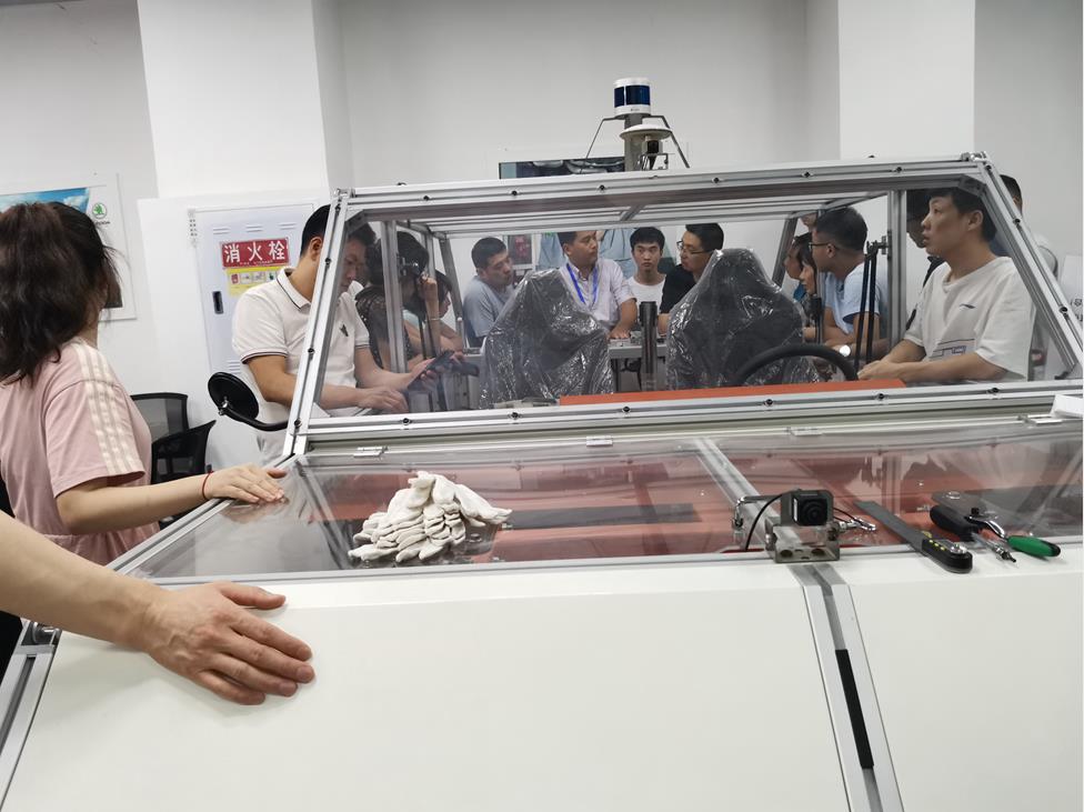 深圳風(fēng)向標(biāo)教育資源股份有限公司 深圳風(fēng)向標(biāo)教育資源股份有限公司