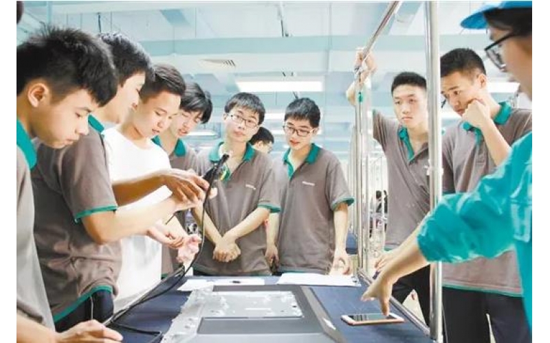 教育部：中職教育將調(diào)整定位，增加升學(xué)機(jī)會(huì)，改變社會(huì)對(duì)職業(yè)教育刻板印象