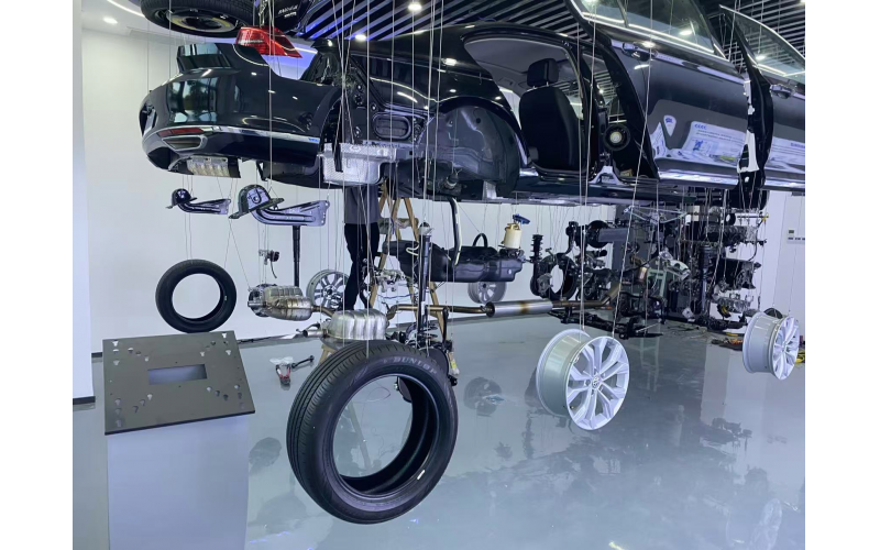 整車爆炸式吊裝演示系統(tǒng)